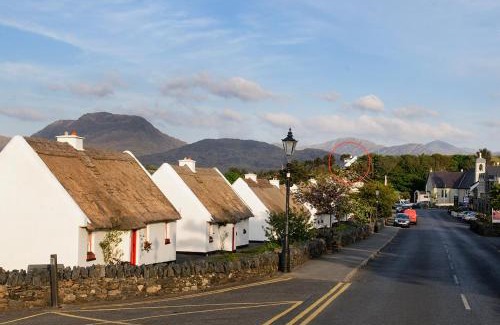Tullycross Appartement | The Hut at Baywatch Bed & Breakfast