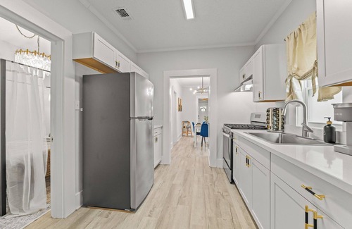 South Pensacola Maison | The Indigo. Cozy family cottage