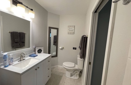 Frankford Lit Et Petit-Déjeuner | The Inn at Dirickson Creek - Room Four