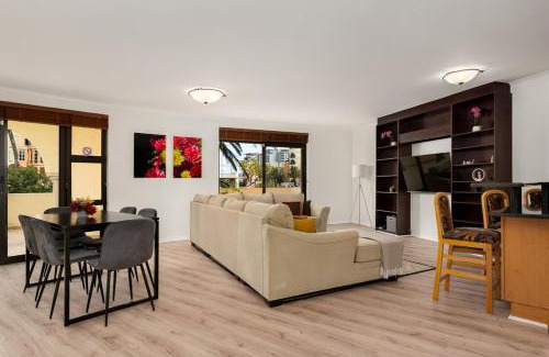 Century City Appartement | The Island Club Luxury Apartments