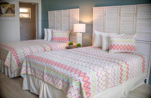 Central Beach Hôtel | The Islander Inn