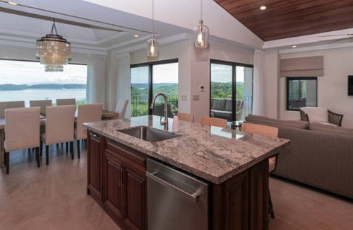 Panama Beach Hôtel | The Jaguar Village