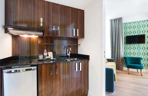 Nice City Centre Maison | The Jay Hotel by HappyCulture