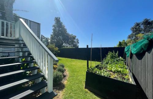 Waiheke Island Maison | The Jazz Loft
