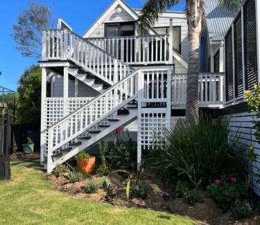 Waiheke Island Maison | The Jazz Loft