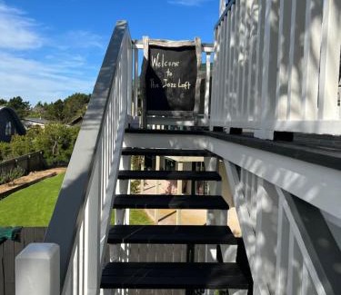 Waiheke Island Maison | The Jazz Loft