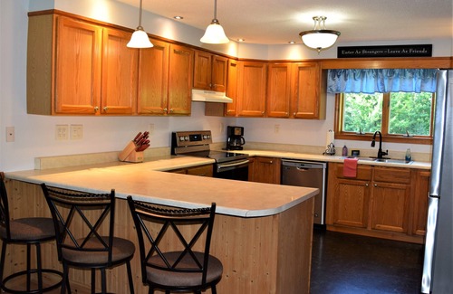 Whitefield Maison | The Jefferson Road House - Une maison confortable dans les Montagnes Blanches!