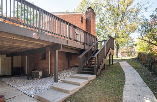 New Carrollton Maison | The Jodie: Beautiful 4-Bedroom Retreat