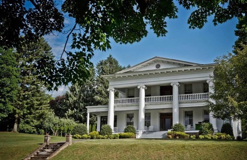Tazewell Maison | The Litz Mansion Room #9 - The John Johnston Room