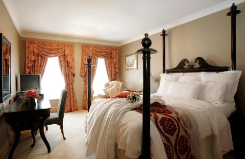 Enfield Hôtel | The Johnstown Estate