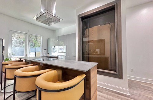 South Side Slopes Appartement | The Josephine Villa by Luxe PGH