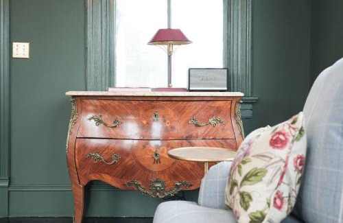 Cannonborough Elliotborough Maison | The Juliette - Luxury Historic Residence