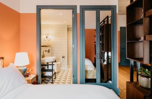 Amsterdam West Hôtel | The July - Boat & Co