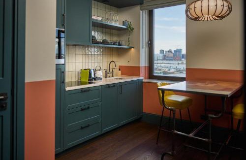 Amsterdam West Hôtel | The July - Boat & Co
