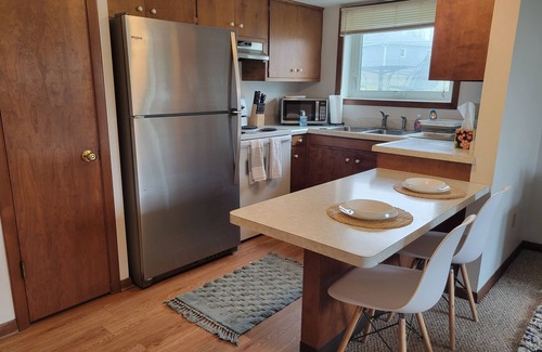 Rochester Appartement | The June // A one bedroom basement apartment, 3 mi to Mayo Clinic