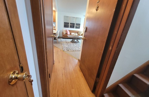 Rochester Appartement | The June // A one bedroom basement apartment, 3 mi to Mayo Clinic