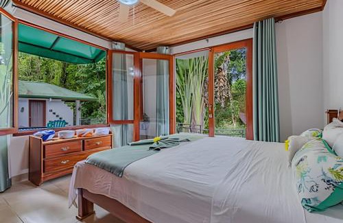 Dominical Lit Et Petit-Déjeuner | The Jungle Inn