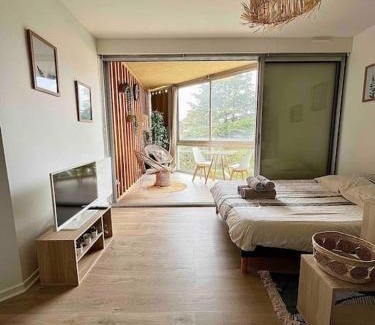 Romans-sur-Isere Appartement | The Jungle Studio, loggia & parking dans résidence