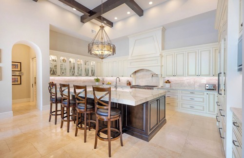 Kahala Maison | The Kahala Mansion: Luxury Home w/ Pool, Golf Stimulator, AC & Beach Access