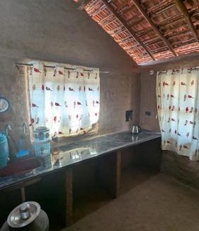 Kasrawad Maison | The Kesar Home Stay