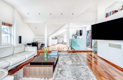 Frognal and Fitzjohns Appartement | The King of Spades