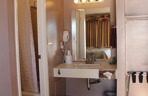St. Paul Hôtel | The King's Motel