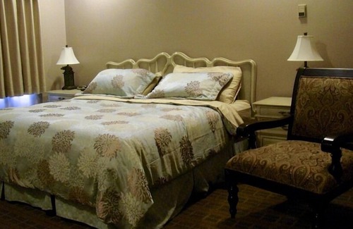 St. Paul Hôtel | The King's Motel