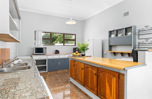 Kleinmond Maison | The Kleinmond Cottage