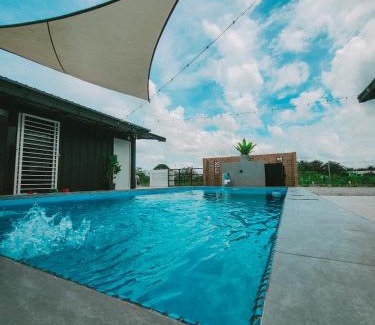 Kampung Permatang Keling Maison | The kotak Cabinstay Parit Buntar