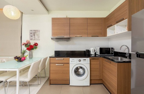 Nai Harn Appartement | The Lago Apartments by Tropiclook