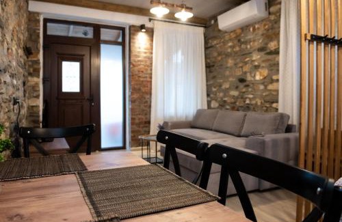 Kanalia Maison | The Lake House Angeliki