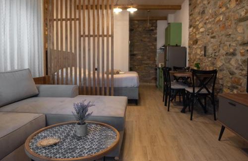 Kanalia Maison | The Lake House Angeliki