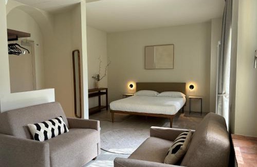 Pacengo Lit Et Petit-Déjeuner | The Lake Suites com - Luxury stay in Lazise