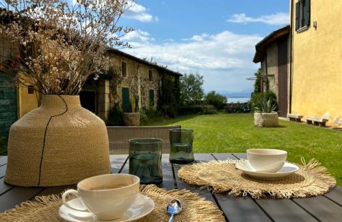Pacengo Lit Et Petit-Déjeuner | The Lake Suites com - Luxury stay in Lazise