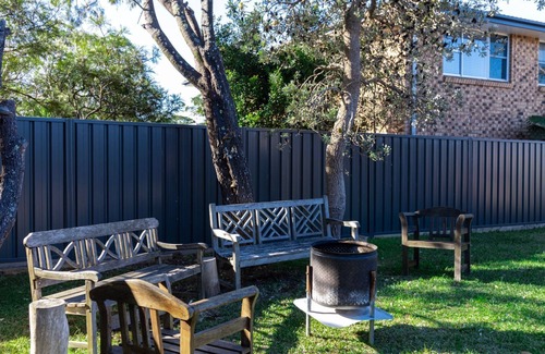 Cudmirrah Maison | Comfortable family home in a quiet street