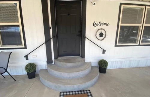 Roosevelt Maison | The Lakehouse Roosevelt-Inviting & Peaceful Escape