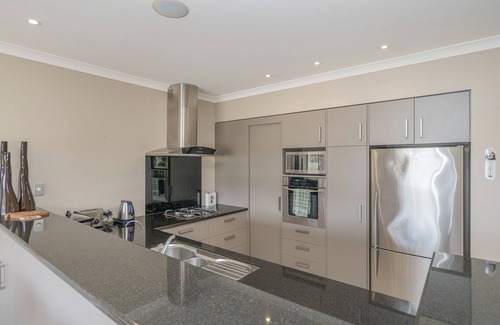Pauanui Maison | The Lakes - Pauanui Holiday Home
