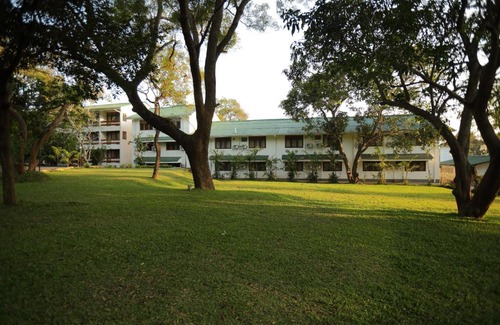New Town Hôtel | The Lakeside at Nuwarawewa