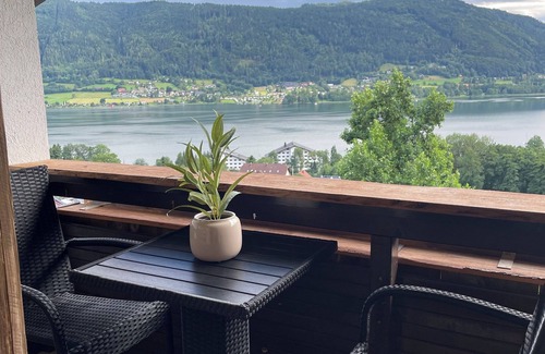 Steindorf am Ossiacher See Appartement | "The Lakeview" HAS EXPANDED: Rooftop Apartment 1. 10% discount from 7 days booking