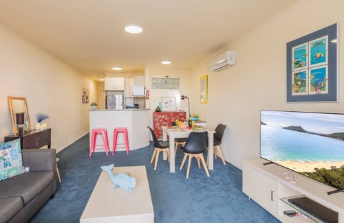 Nelson Bay Appartement | The Landmark 108, 61B Dowling St - air con, linen, pool, lift, views