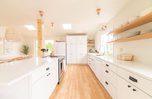 Langley Maison | "The Langley House", à pied du centre-ville, récemment rénové, familial et convivial!