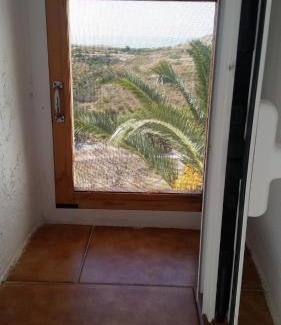 Kithira Appartement | The large bougainvillea house