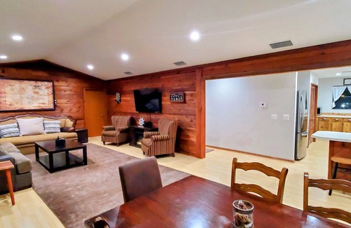 Astor Maison | The Launch Pad - House with boat ramp on corner deep water canal lot