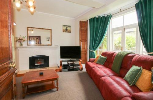 Bishops Castle Maison | The Laurels