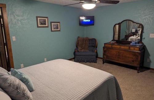 Lewis Center Maison | The Lazy Cat Lodge