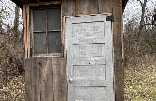 Dickerson Run Cabine | The Lea - tiny cabin in cow pasture