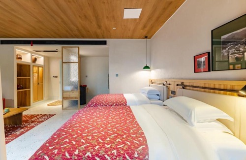 Lujiang Maison | The lesser of the two has the Lushan residence