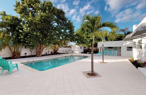 Parker Ridge Maison | The Lewis Cottage - West Palm Beach/Pool/Beach