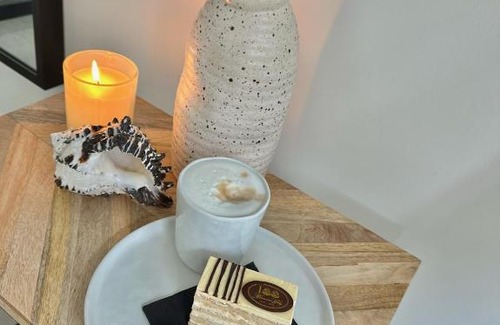 Noordwijk Cabine | The Lighthouse Cabin
