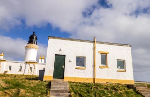 Wick Maison | The Lighthouse Keepers Cabin